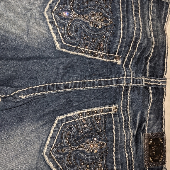 Capris - Picture 5 of 5